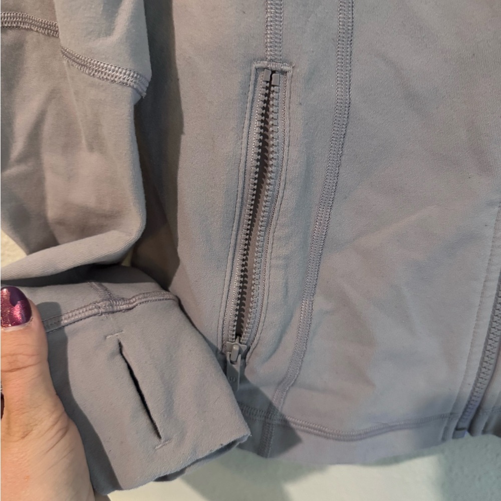 SOLD Lululemon Athletica Women's Light Gray Jacket - Picture 4 of 6